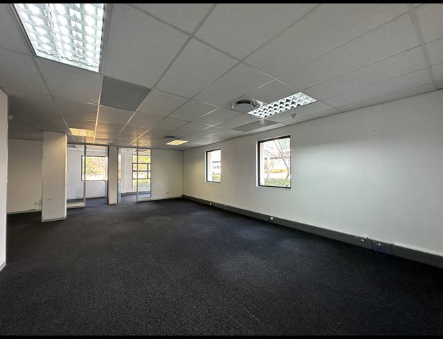 326M² OFFICE TO LET IN ECO PARK ESTATE